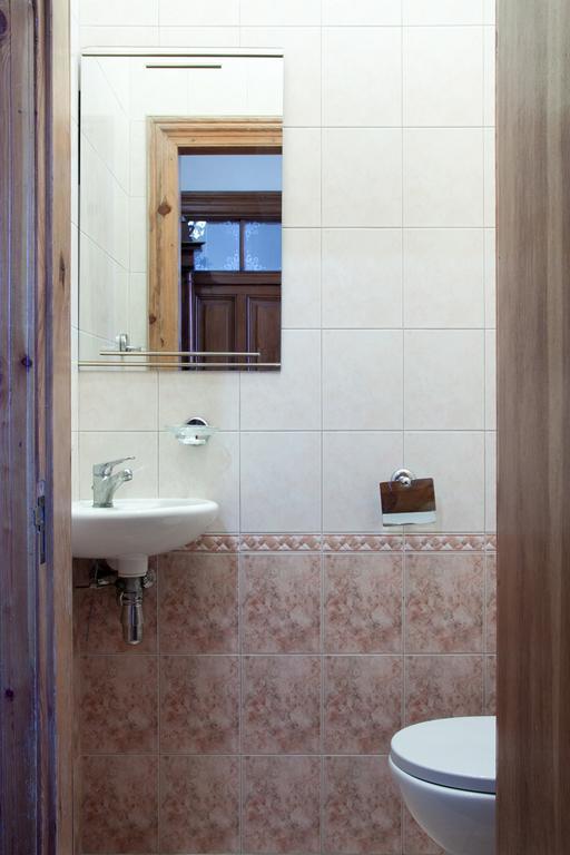 "Eva Stories" Movie Apartment On Rynok Square Lviv Exteriör bild